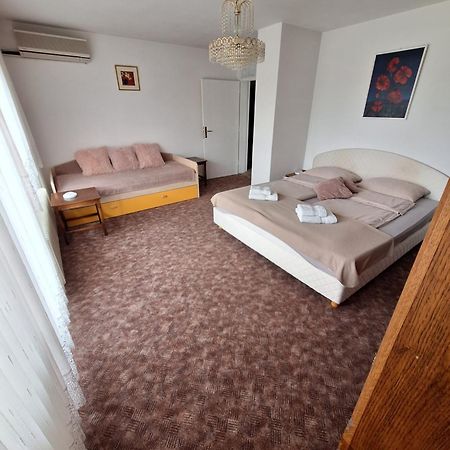 Apartmaji Mojca Krize Luaran gambar