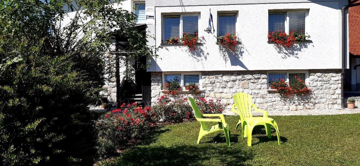 Apartmaji Mojca Krize Luaran gambar