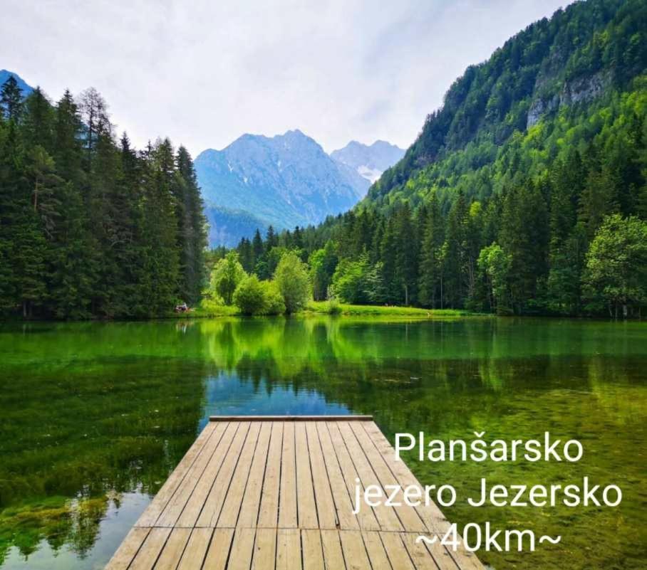 Apartmaji Mojca Krize Luaran gambar