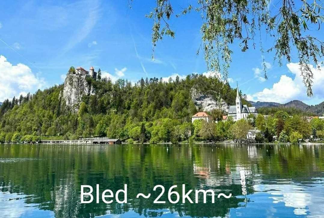 Apartmaji Mojca Krize Luaran gambar